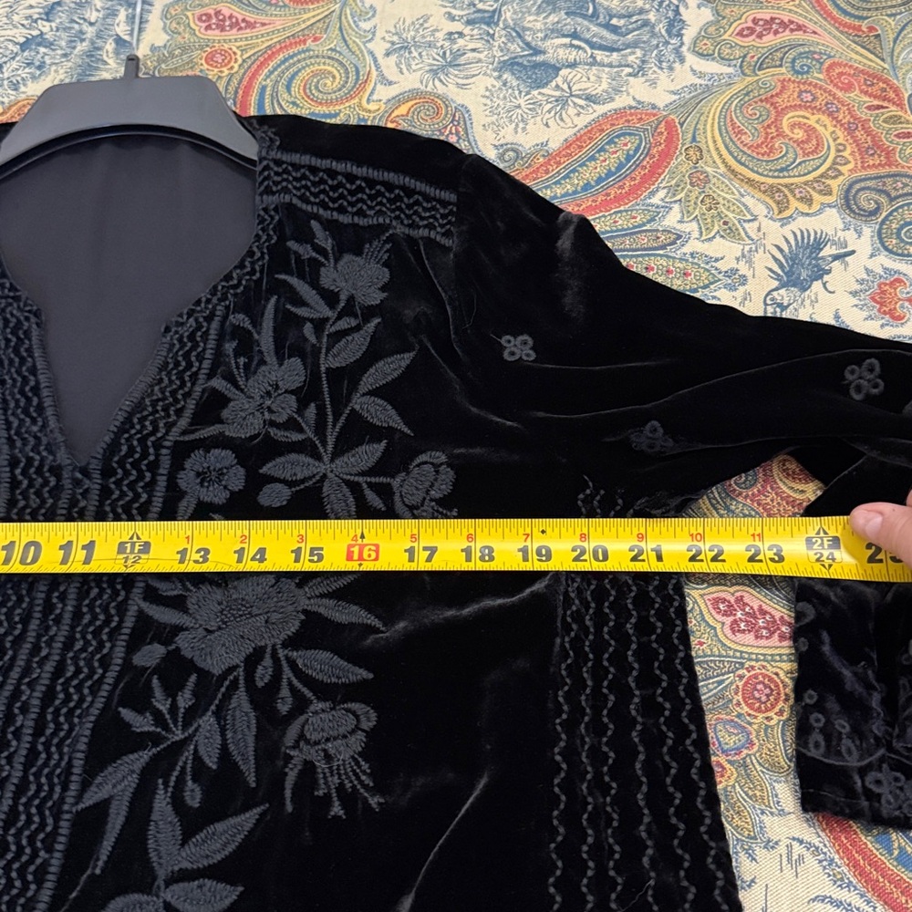 Johnny Was Womens Velvet Silk-Blend Tunic, black size tags removed Size S - Picture 4 of 6